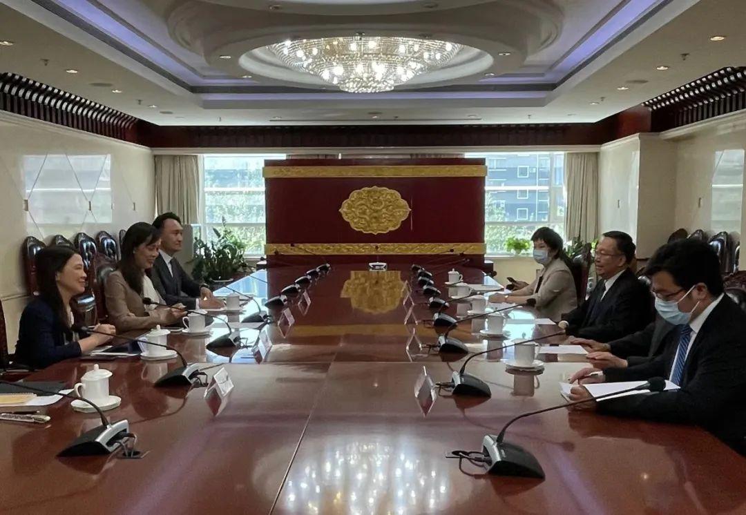 探索未來，2025新澳門正版免費資本車時代來臨，探索未來，2025新澳門正版免費資本車時代揭秘