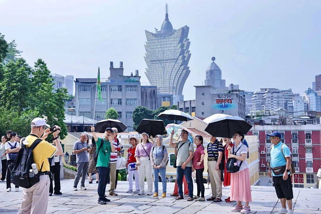澳門最精準(zhǔn)免費(fèi)資料大全旅游團(tuán)——探索澳門之旅，澳門旅游團(tuán)探索之旅，最精準(zhǔn)免費(fèi)資料大全