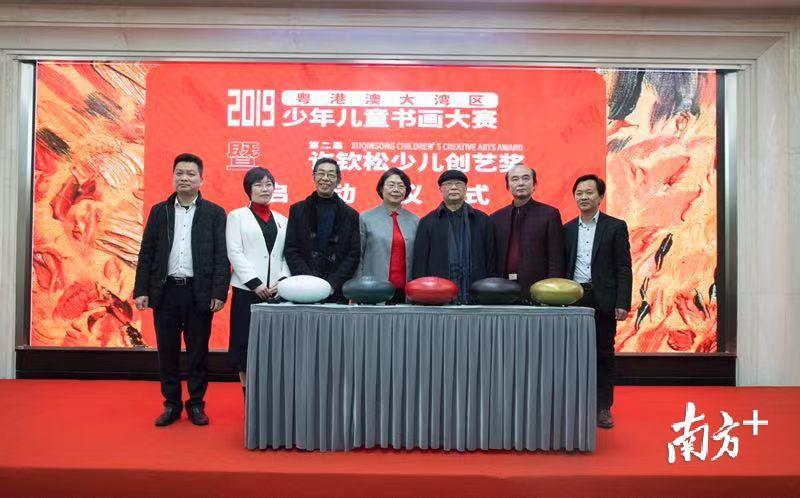 2025新澳門正版免費(fèi)資本車297，澳門正版免費(fèi)資本車2025期揭曉