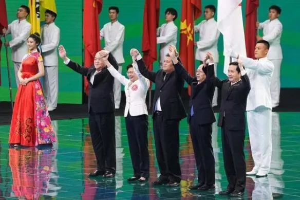 2025新澳門精準(zhǔn)正版免費，澳門正版資料免費公開預(yù)測分析